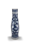 A Chinese blue and white moon flask, Qing Dynasty, 19th century