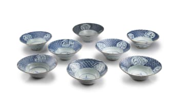 A set of eight Chinese blue and white bowls, late Ming/early Qing Dynasty