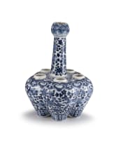 A Chinese blue and white Tulip vase, Qing Dynasty