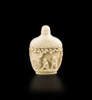 A Chinese carved ivory snuff bottle, 20th century