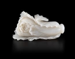 A Chinese carved jade cabbage, late 19th/early 20th century