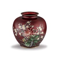 A Japanese cloisonné vase, Showa Period (1926-1989)