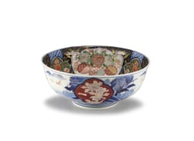 A Japanese Imari bowl, Meiji Period (1868-1912)