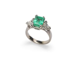 14k white gold emerald and diamond ring