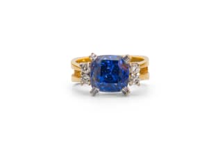 18k two-tone sapphire and diamond ring