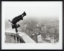 Jürgen Schadeberg; Hans Prignitz makes a handstand on the Hamburg Michel 1948