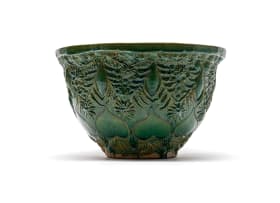 Geoffrey Bullen-Smith; Dark green glazed ceramic pot