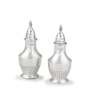 Pair of Victorian silver pepper shakers, James Deakin & Sons, Sheffield, 1892