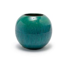 Linn Ware/Ceramic Studio; Bulbous bowl