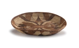 Kelefi Zimona; Modern Yei tray, 1986