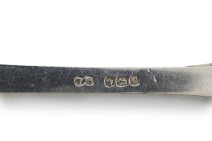 A set of four silver Voortrekker Monument Commemorative spoons, Thomas Gilpin Ltd, Sheffield, 1949