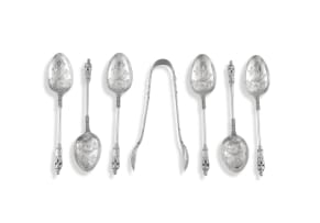 A cased set of six Edward VII silver Apostle teaspoons and a pair of sugar tongs, Mappin & Webb, Sheffield, 1901