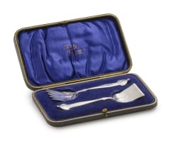 A pair of Edward VII silver fish servers, Henry Wigfull, Sheffield, 1901