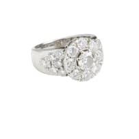 Diamond flower ring