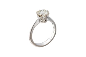 Diamond solitaire ring