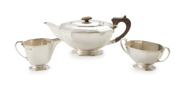 A George VI silver tea set, Goldsmiths & Silversmiths Co Ltd, Sheffield, 1950