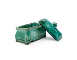 Linn Ware/Ceramic Studio; Turquoise trinket box