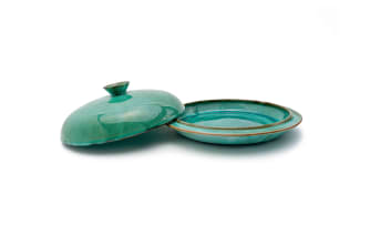 Linn Ware/Ceramic Studio; Covered dish