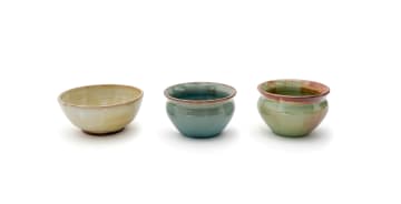 Linn Ware/Ceramic Studio; Bowls with rust rims, three