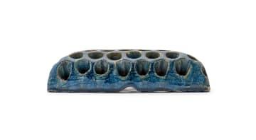 Linn Ware/Ceramic Studio; Rectangular flower frog