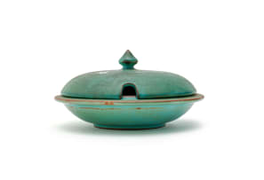 Linn Ware/Ceramic Studio; Covered dish