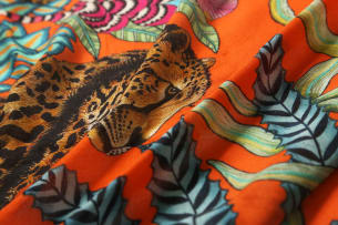 Catherine Berning & Sydney Nyabeze; Sabie Kings Safari Wrap, Flame
