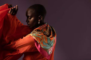 Catherine Berning & Sydney Nyabeze; Sabie Kings Safari Wrap, Flame