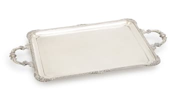 A George V silver tray, Henry Matthews, Birmingham, 1912