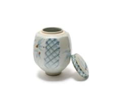 Tim Morris; Ginger jar with floral and cross-hatched decoration