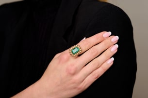 Emerald and pearl ring