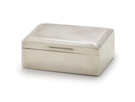 A George V silver cigarette box, Goldsmiths and silversmiths, London, 1918