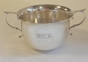 An Edward VII silver porringer, Fordham & Faulkner, Sheffield, 1908