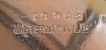 A George V silver porringer, Adie Brothers, Birmingham 1930