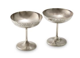 A near pair of George V silver pedestal dishes, Turner & Simpson, 1923 and 1928