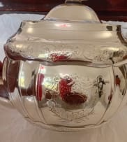 A George III Irish silver teapot, Robert Breading, Dublin 1803