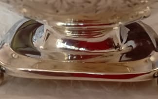 A Victorian silver sugar bowl, Robinson, Edkins & Aston, Birmingham 1839