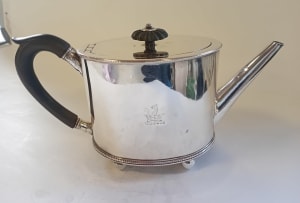 A George III silver teapot, Hester Bateman, London 1783