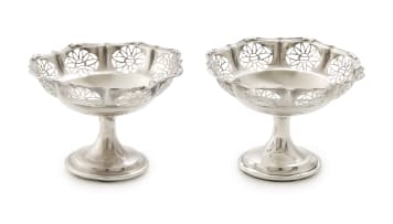 A pair of George VI silver pedestal dishes, H V Pithey & Co, Birmingham, 1938