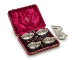 A Set of Victorian bon bon dishes and tongs, Levi & Salaman, Birmingham 1906
