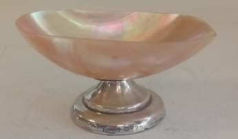 An Edward VII mother-of-pearl and silver mount bon-bon dish, Chester 1907