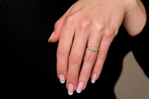 Diamond trilogy ring