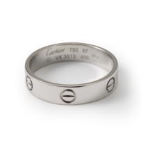 Classic Love Ring