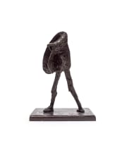 William Kentridge; The Nose Walking