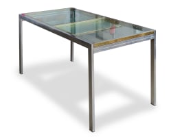 Extendable glass and metal dining table