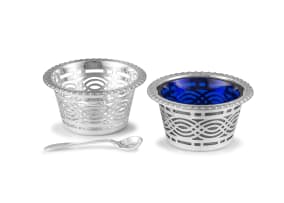 A pair of silverplated salts, W. Briggs & Co, Sheffield, c.1900
