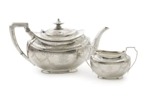 A Victorian silver teapot, Atkin Brothers, Sheffield, 1898