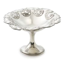 An Art Nouveau silver pedestal dish, Walker & Hall, unknown location, c.1914