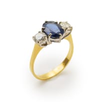 Sapphire and diamond ring