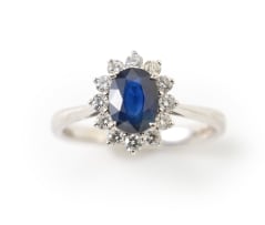 Sapphire and diamond cluster ring