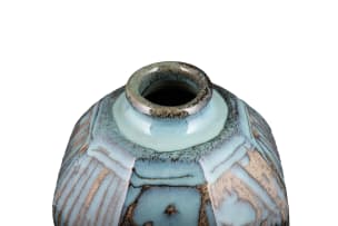 Anton Bosch; Faceted vase with guinea fowl